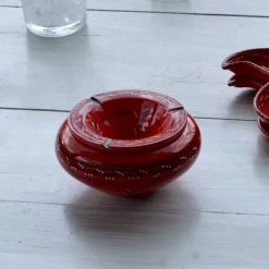 Meilleure affaire 🎉 YODECO Cendrier Anti Fumée Tatoué Rouge - Très Grand Modèle ✔️