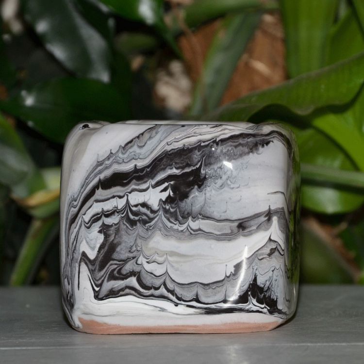 YODECO Cendrier anti fumée Cube marbré noir et blanc Remise ???? YODECO Cendrier Anti Fumée Cube Marbré Noir Et Blanc ???? -Paris Prix Sales unnamed file 2819